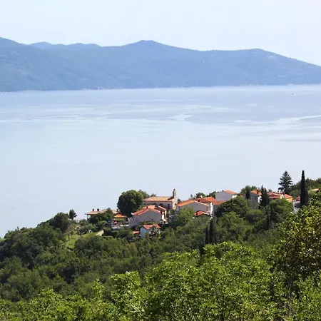 With A Parking Space Kraj, Opatija - 7724 Apartman *