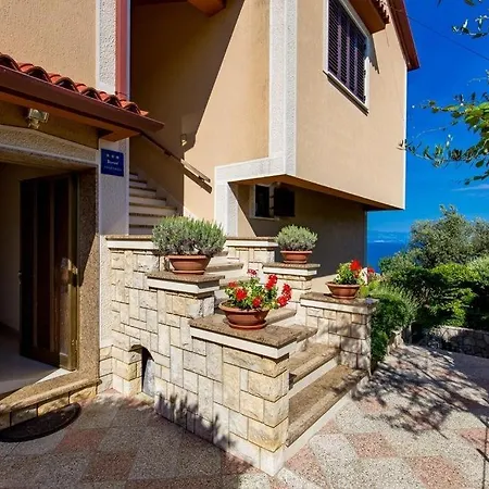 Διαμέρισμα With A Parking Space Kraj, Opatija - 7724 *