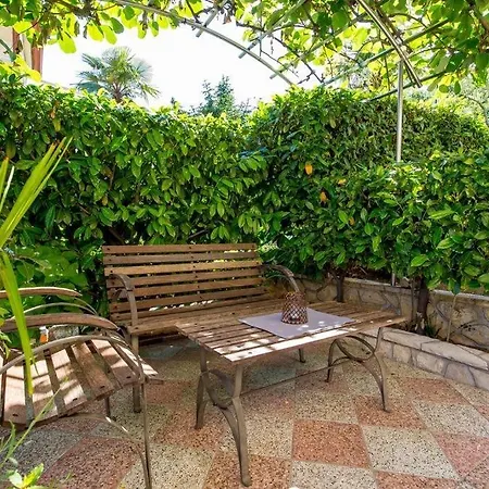 Διαμέρισμα With A Parking Space Kraj, Opatija - 7724 *